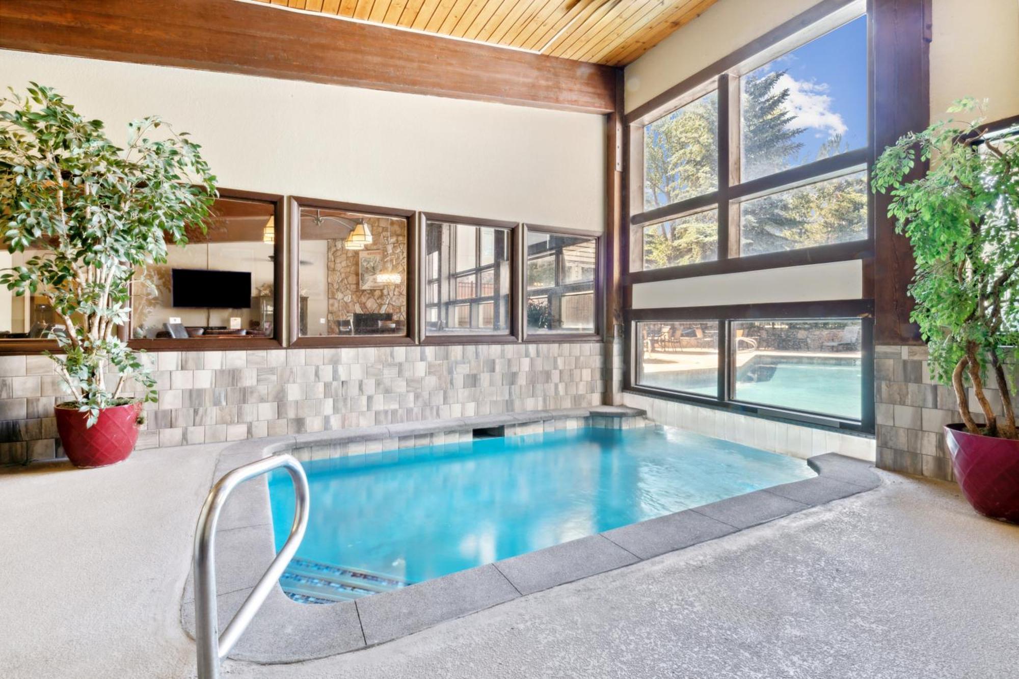 Falcon Point Avon Exterior photo
