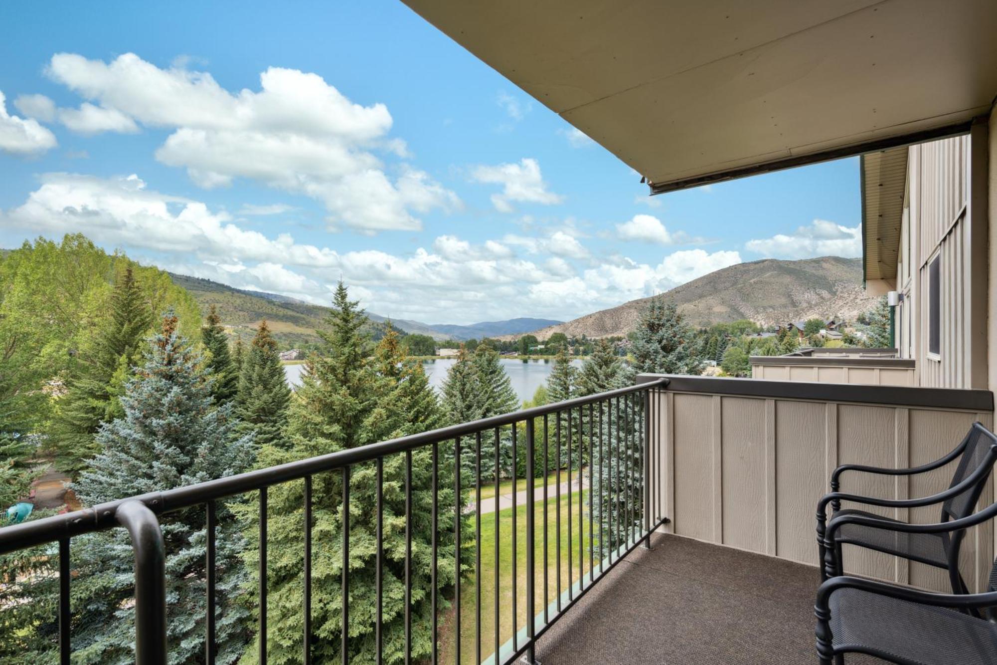 Falcon Point Avon Exterior photo
